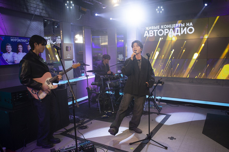 Авторадио плейлист сегодня по времени