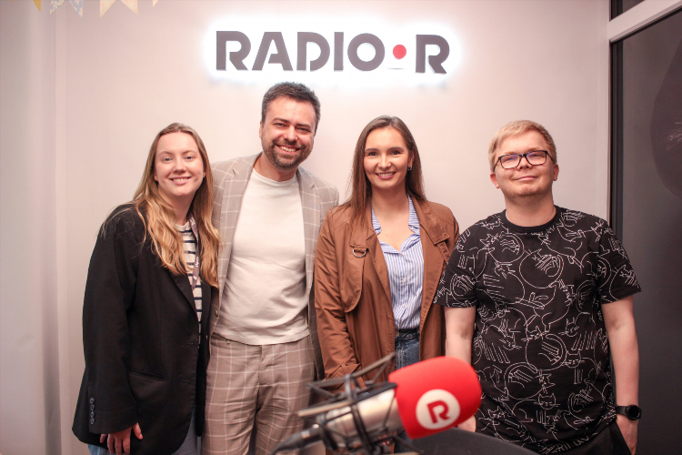 Что сейчас играет на радио energy