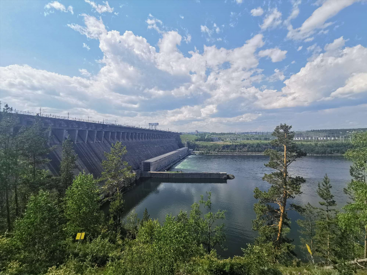Пи фм братск
