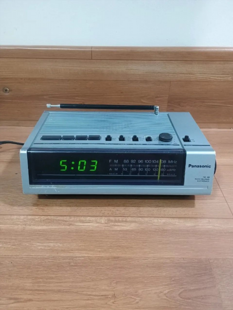 Радио 100 5